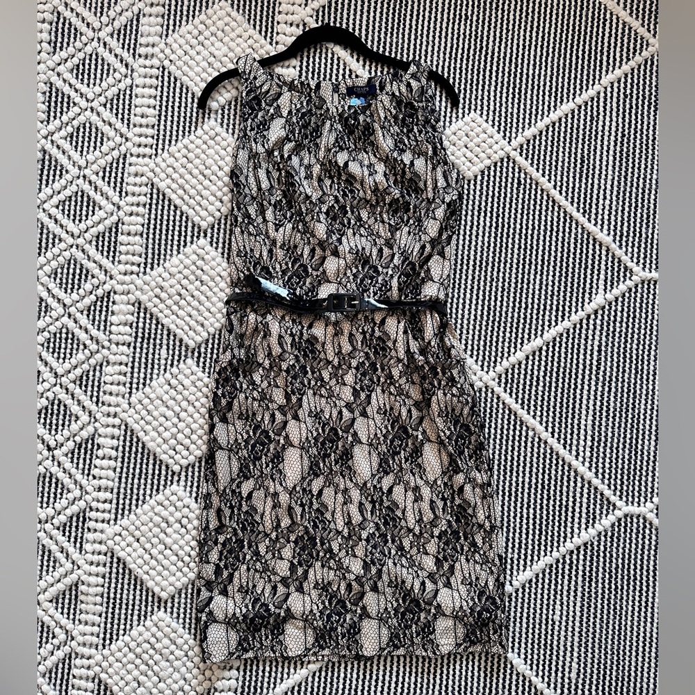 Chaps size 10 lace dress with pockets